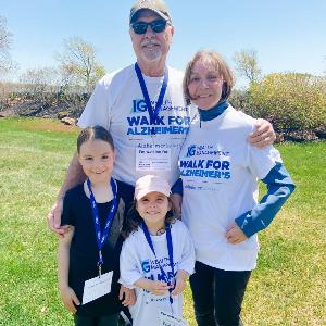 Dad, Mom, Ava & Madison - Walk for Alzheimer�'TMs 2023