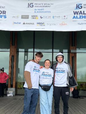 2024 IG Walk for Alzheimer's Petrovas in action